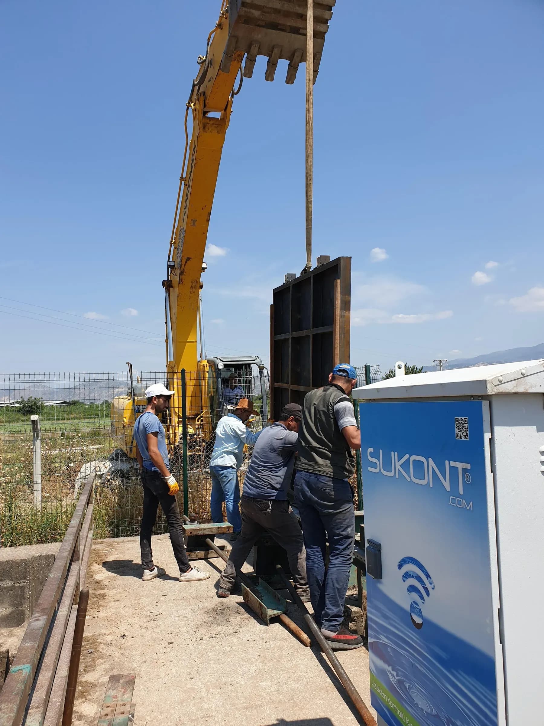 Installing a gate automation cabinet